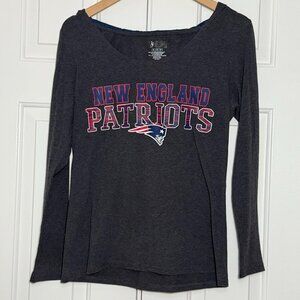 New England Patriots Women’s Hooded Long Sleeve Tee Size M